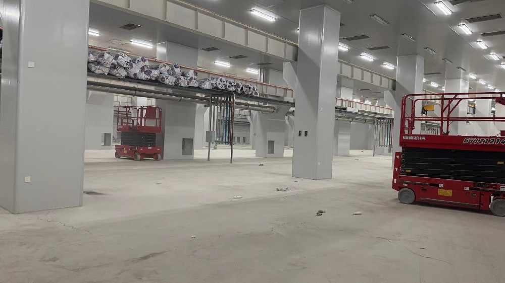 FFU 風(fēng)機(jī)過濾單元在無塵車間吊頂裝修方案